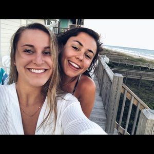 Meet your Posher, Ali